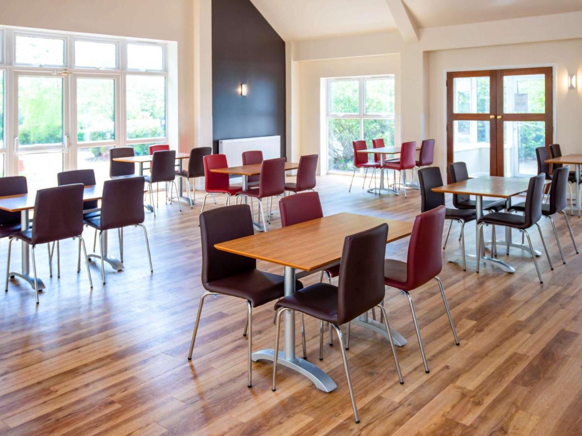 Ibis Budget Stansted Bishops Stortford Birchanger Exteriör bild